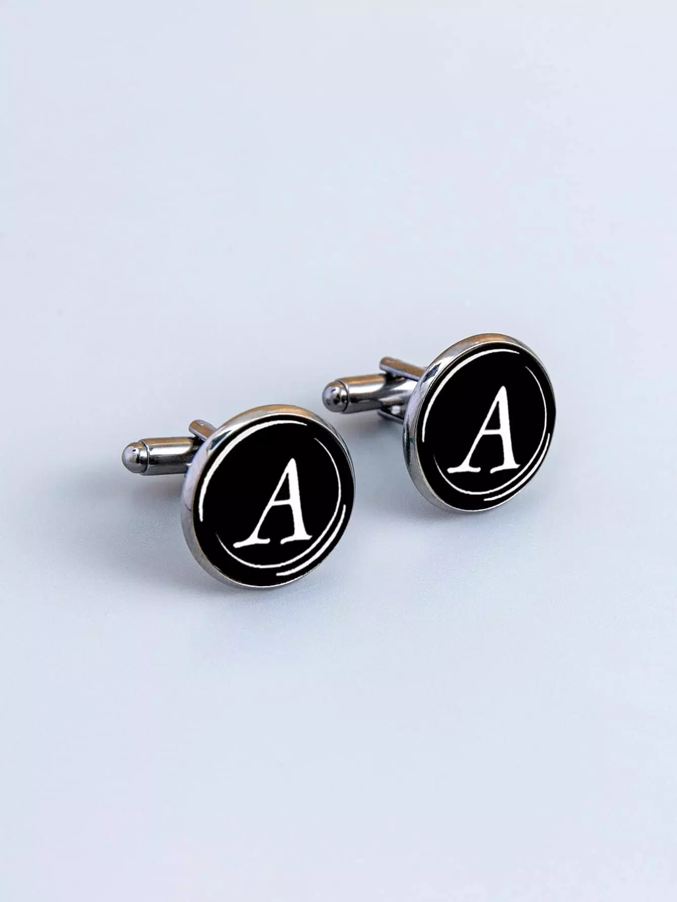 1pair Men Letter Graphic Cufflinks - Image 3