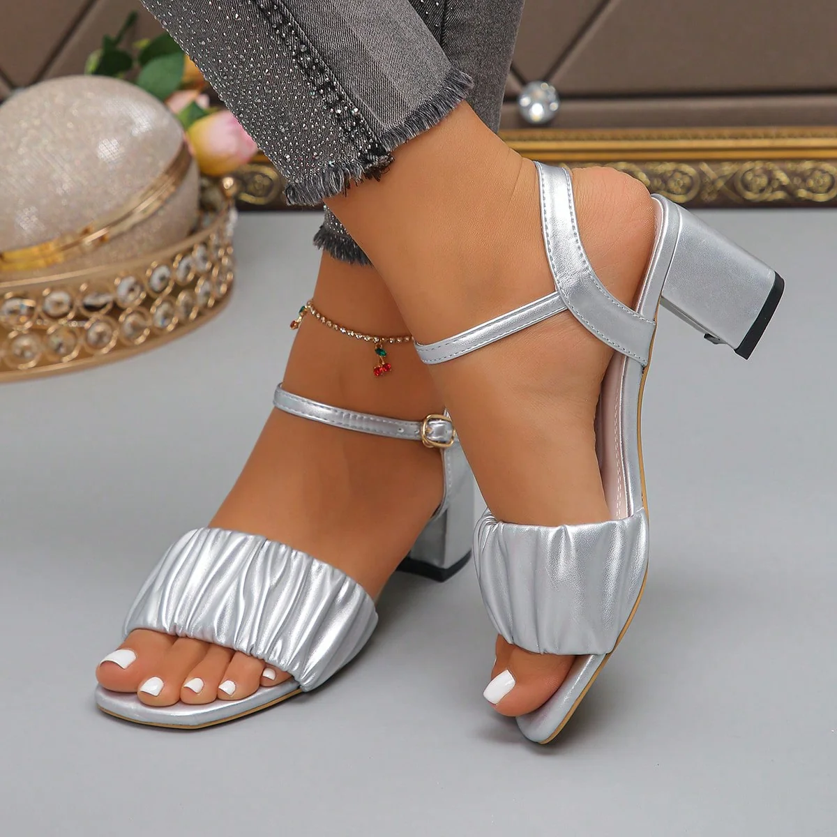 2025 Round Toe Solid Color Party Cute Pleated Buckle Anti-Slip Molded Bottom Thick Heeled Outdoor Women Sandals - Image 5