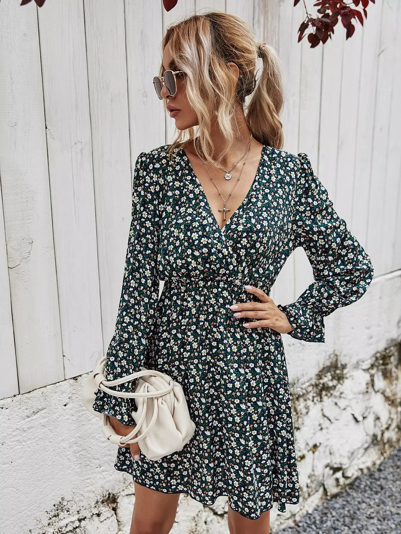 Ditsy Floral Flounce Sleeve Dress - Image 5