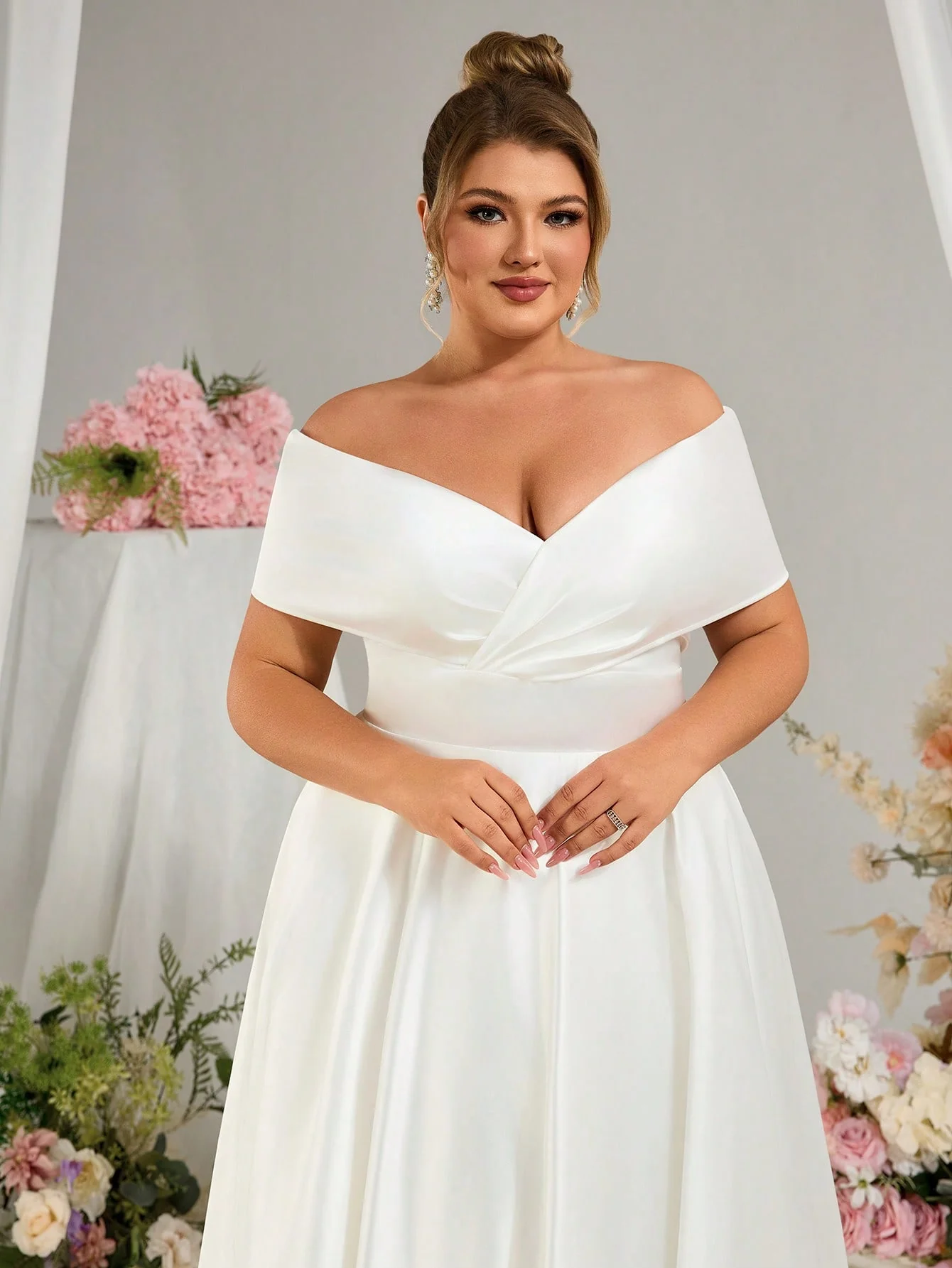 EVERLYL Everly L Plus Size Elegant Cold Shoulder Wedding Dress White Elegant Gorgeous Satin Large A Hem Suitable For Weddings - Image 7