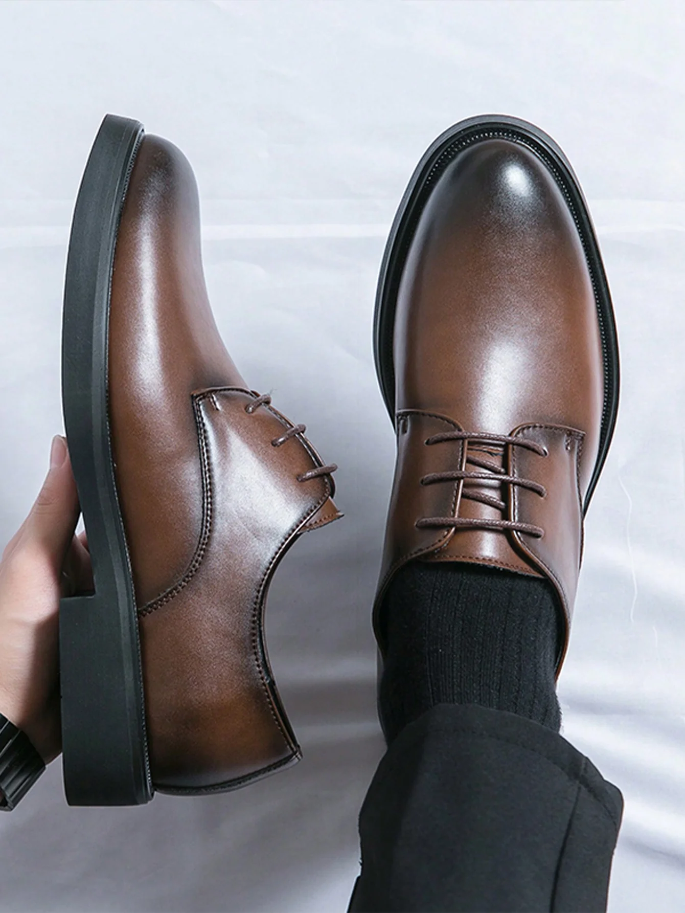 Fashionable & Minimalist Business Men's Oxford Leather Lace-Up Round Toe Dress Shoes - Image 8