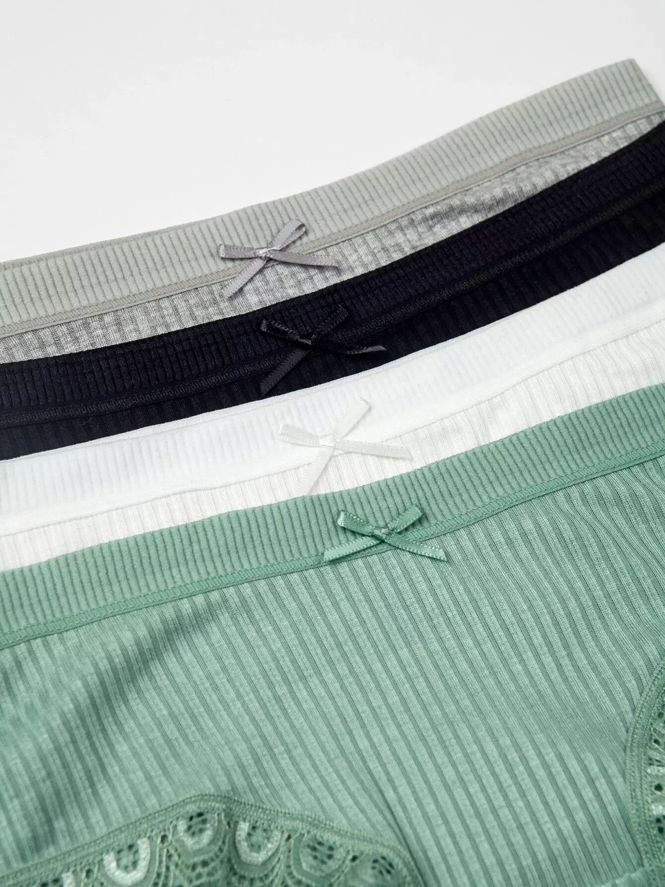 Girls 4pack Lace Trim Panties - Image 3