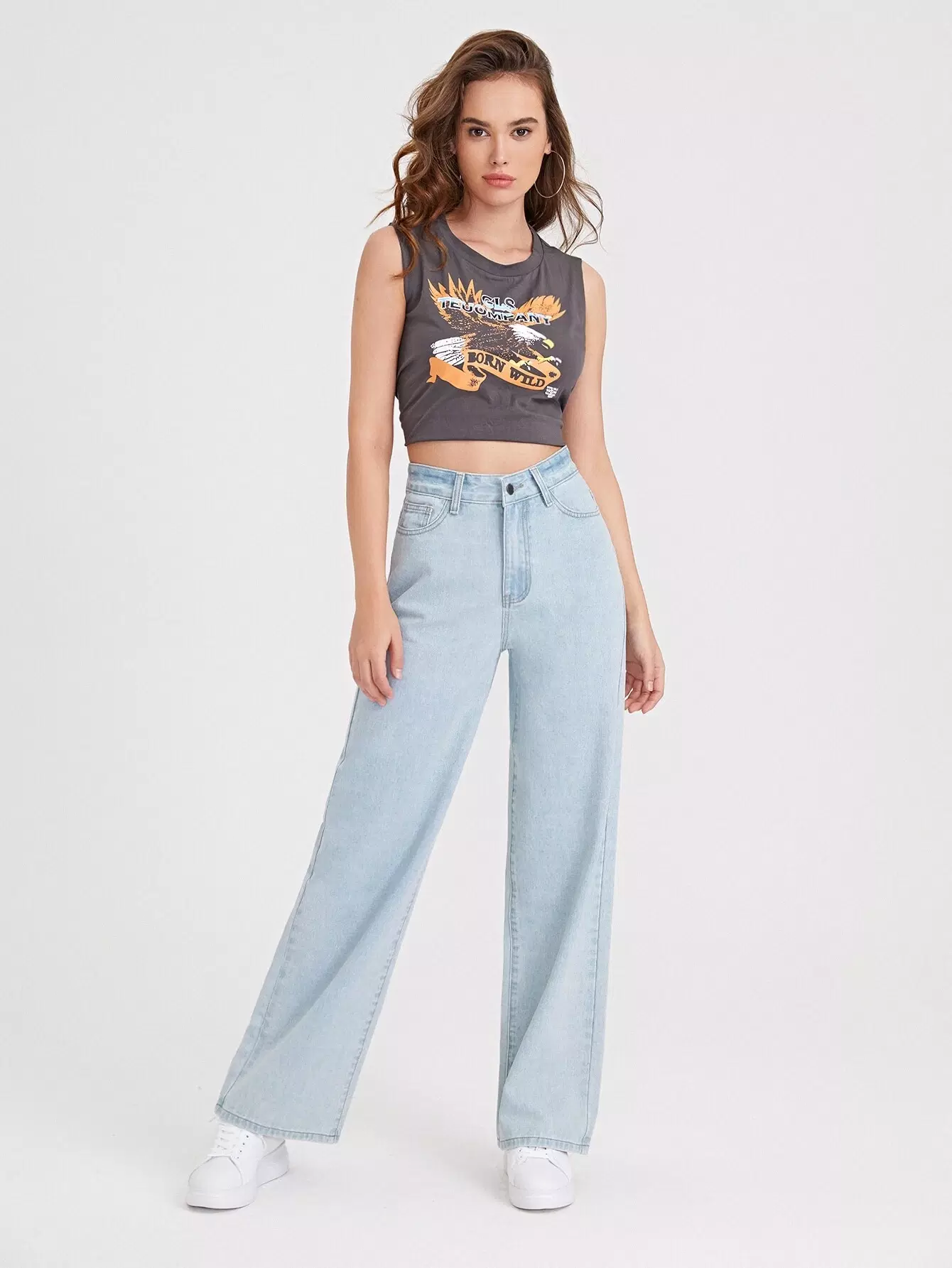 High-Waisted Light Wash Jeans - Image 4