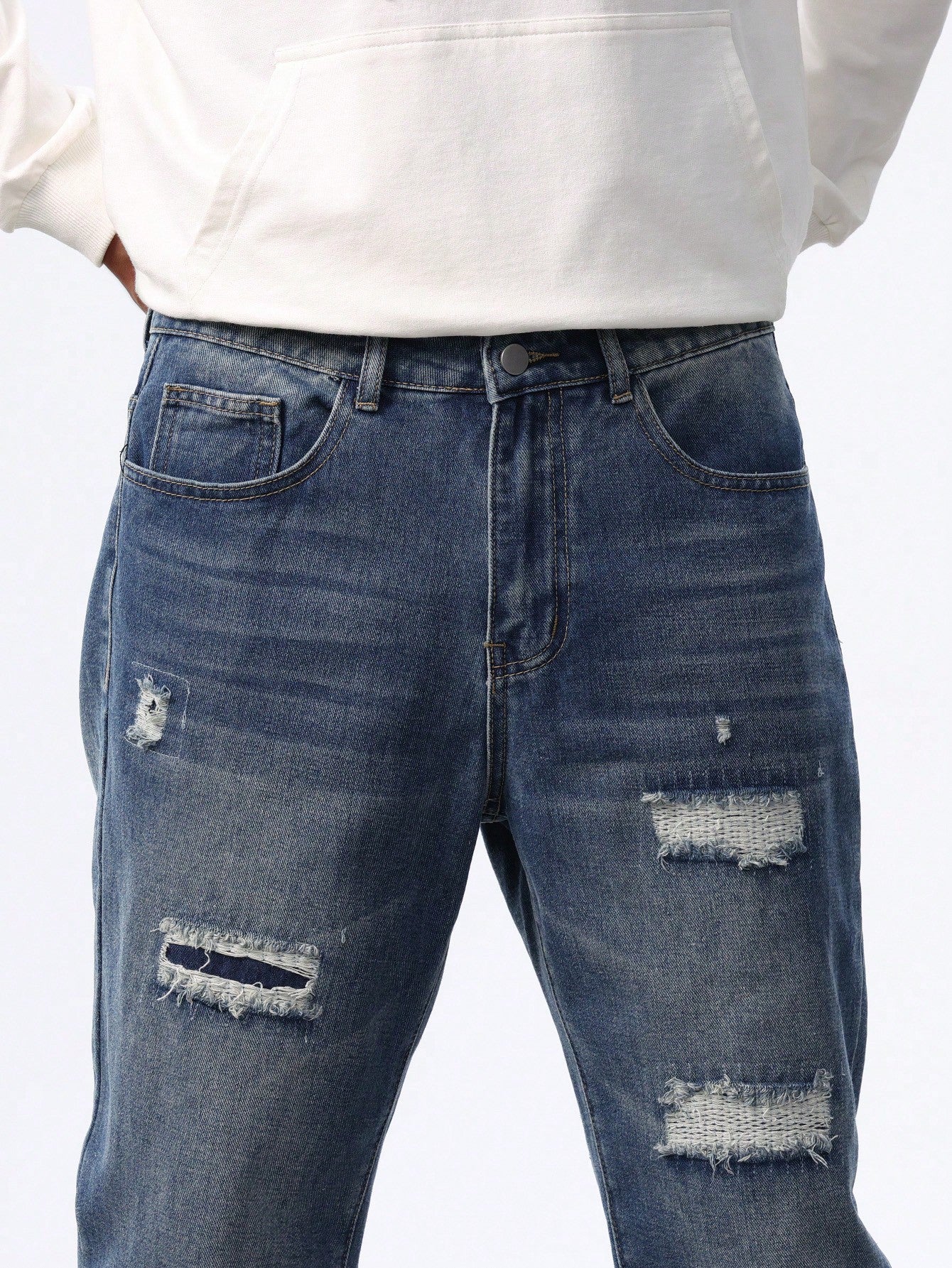 Manfinity Homme Men's Casual Distressed Pocket Denim Jeans - Image 5