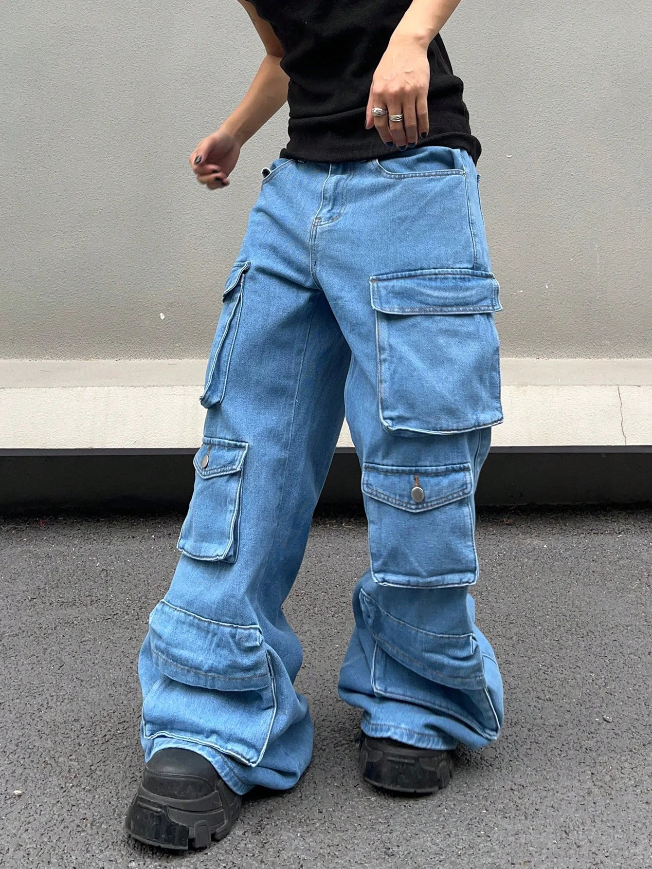 Manfinity Roghcode Men's Loose Fit Cargo Pocket Jeans Oversize Long Washed Jean Plain Light Blue Vacation Y2K Boyfriend Gift - Image 5
