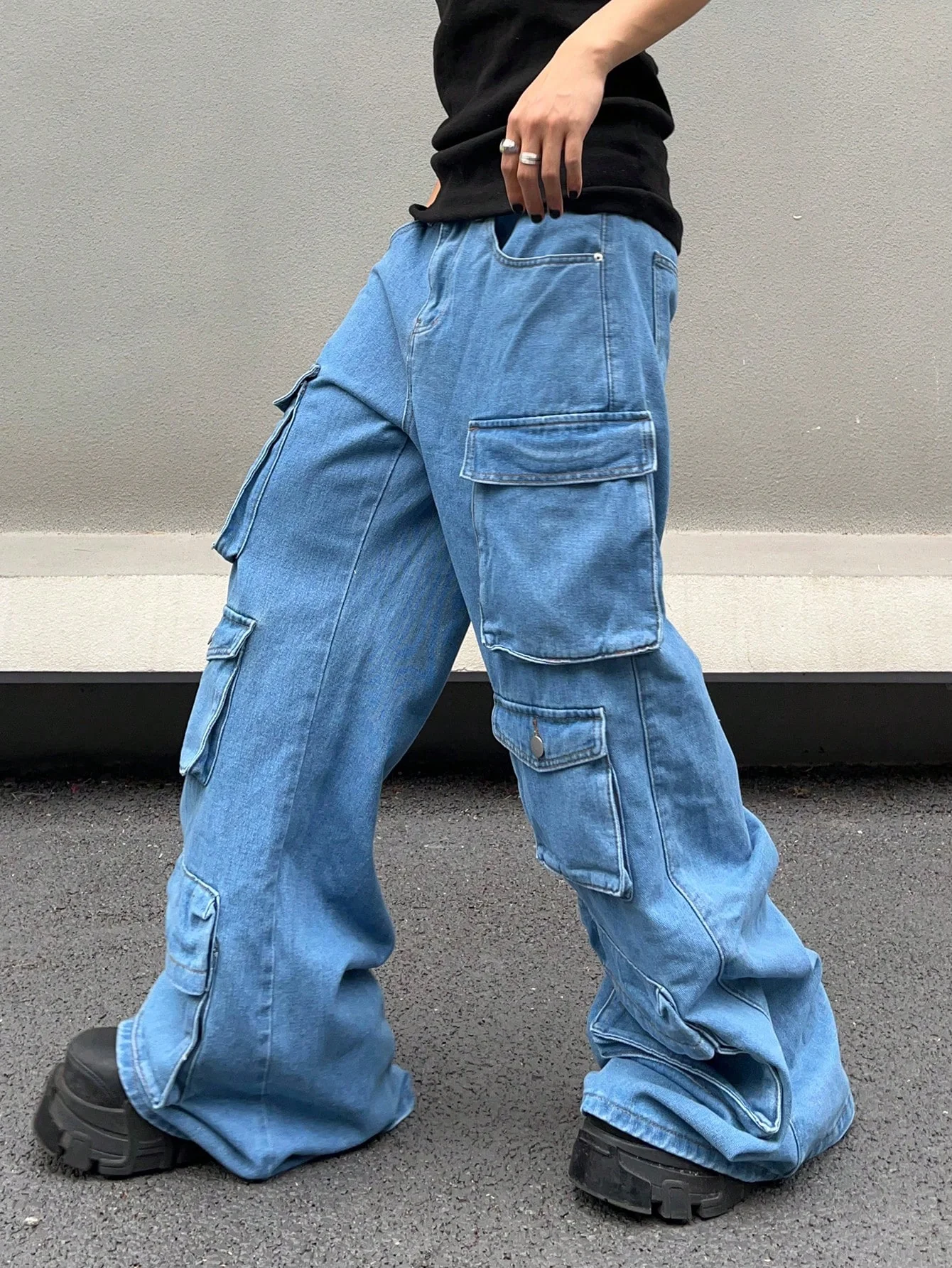 Manfinity Roghcode Men's Loose Fit Cargo Pocket Jeans Oversize Long Washed Jean Plain Light Blue Vacation Y2K Boyfriend Gift - Image 7