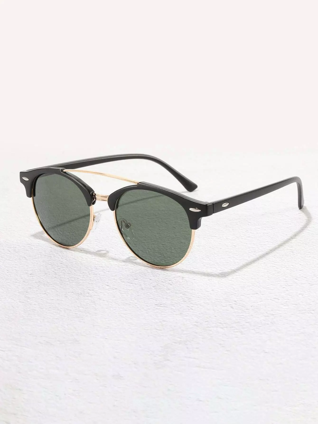 Men Metal Frame Sunglasses - Image 5