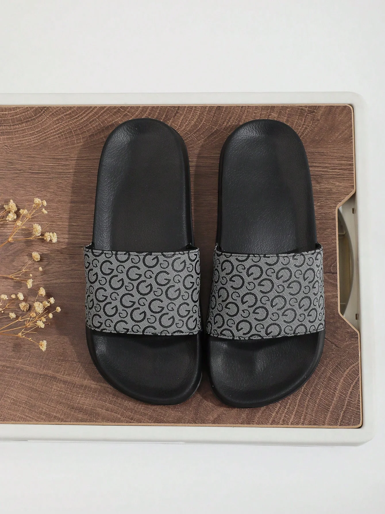 Men's Casual Slippers - Image 5