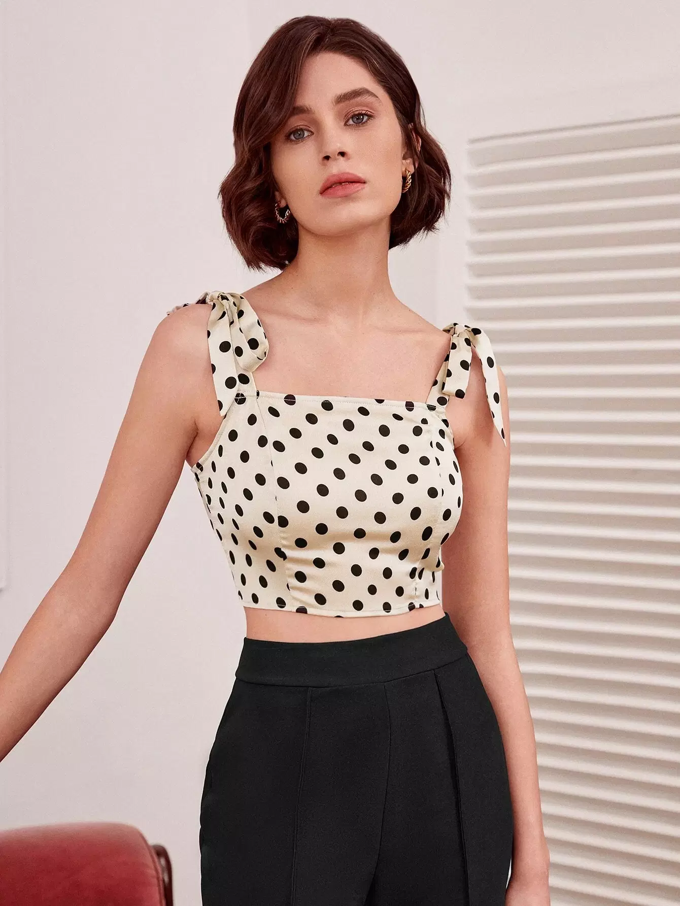 Polka Dot Print Knot Shoulder Crop Tank Top - Image 4