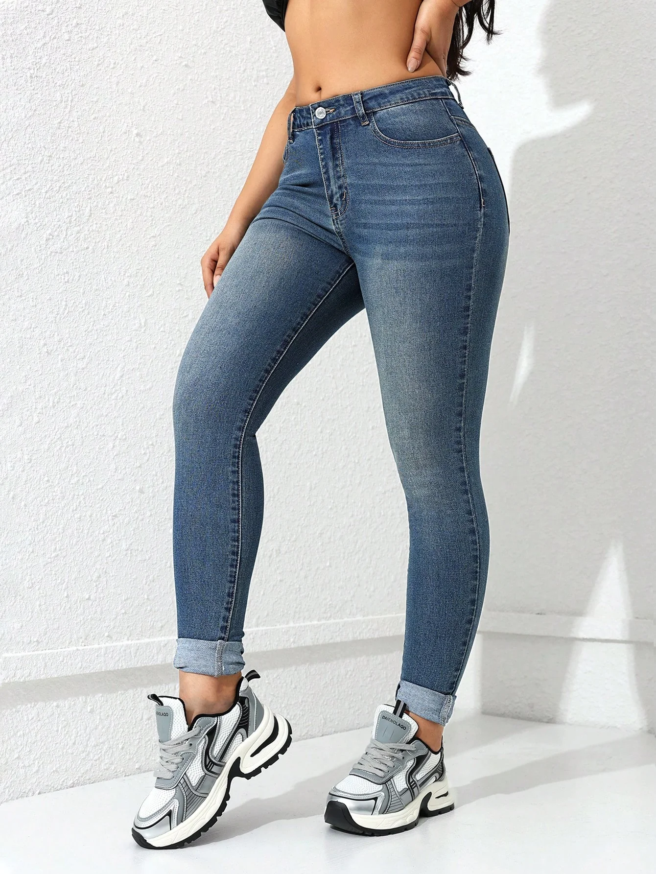 SHEIN Essnce Slant Pocket Skinny Jeans Y2k - Image 5
