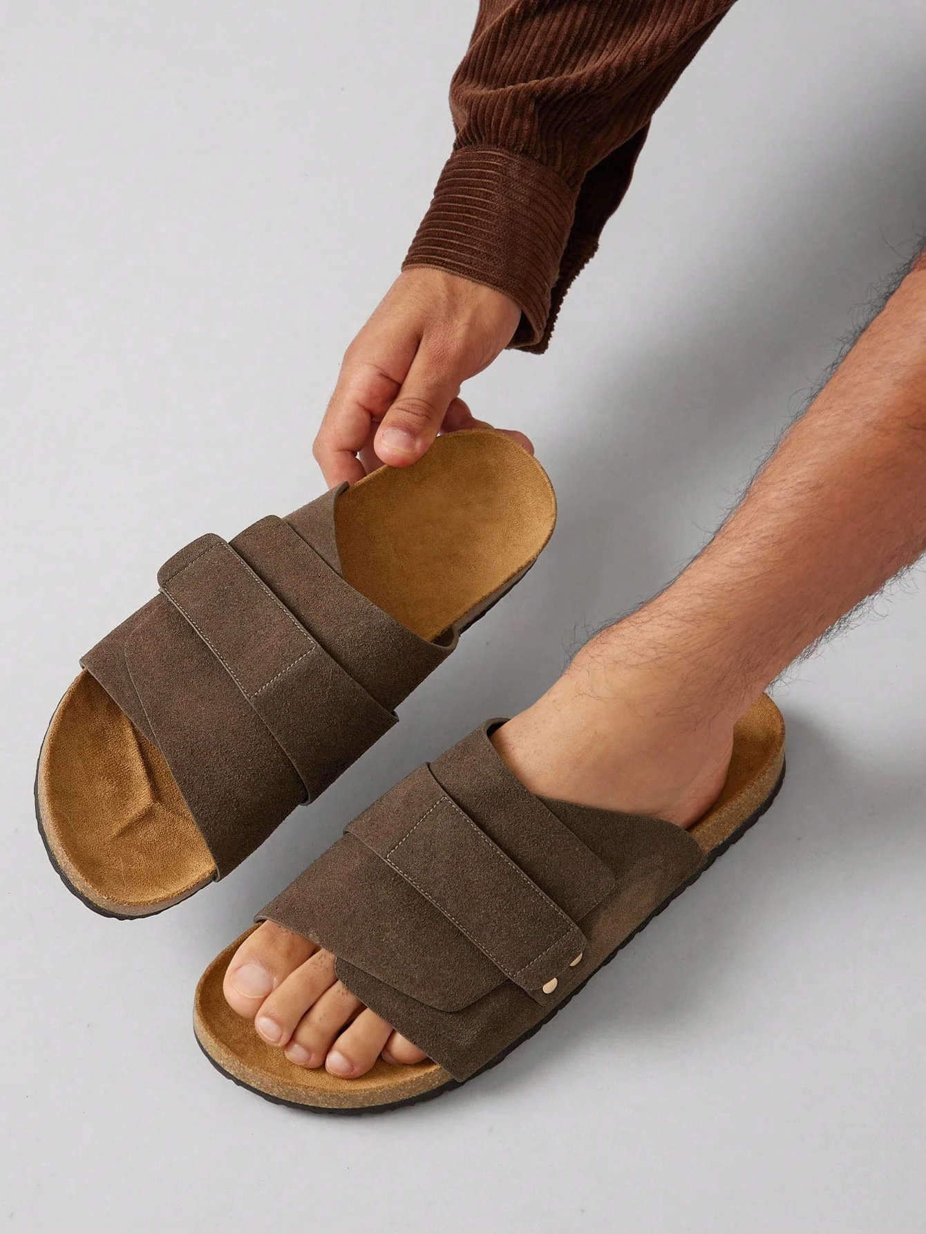 SHUZIA Men's Comfortable Arch Support Adjustable Strap Cork Footbed Sandals - Image 3