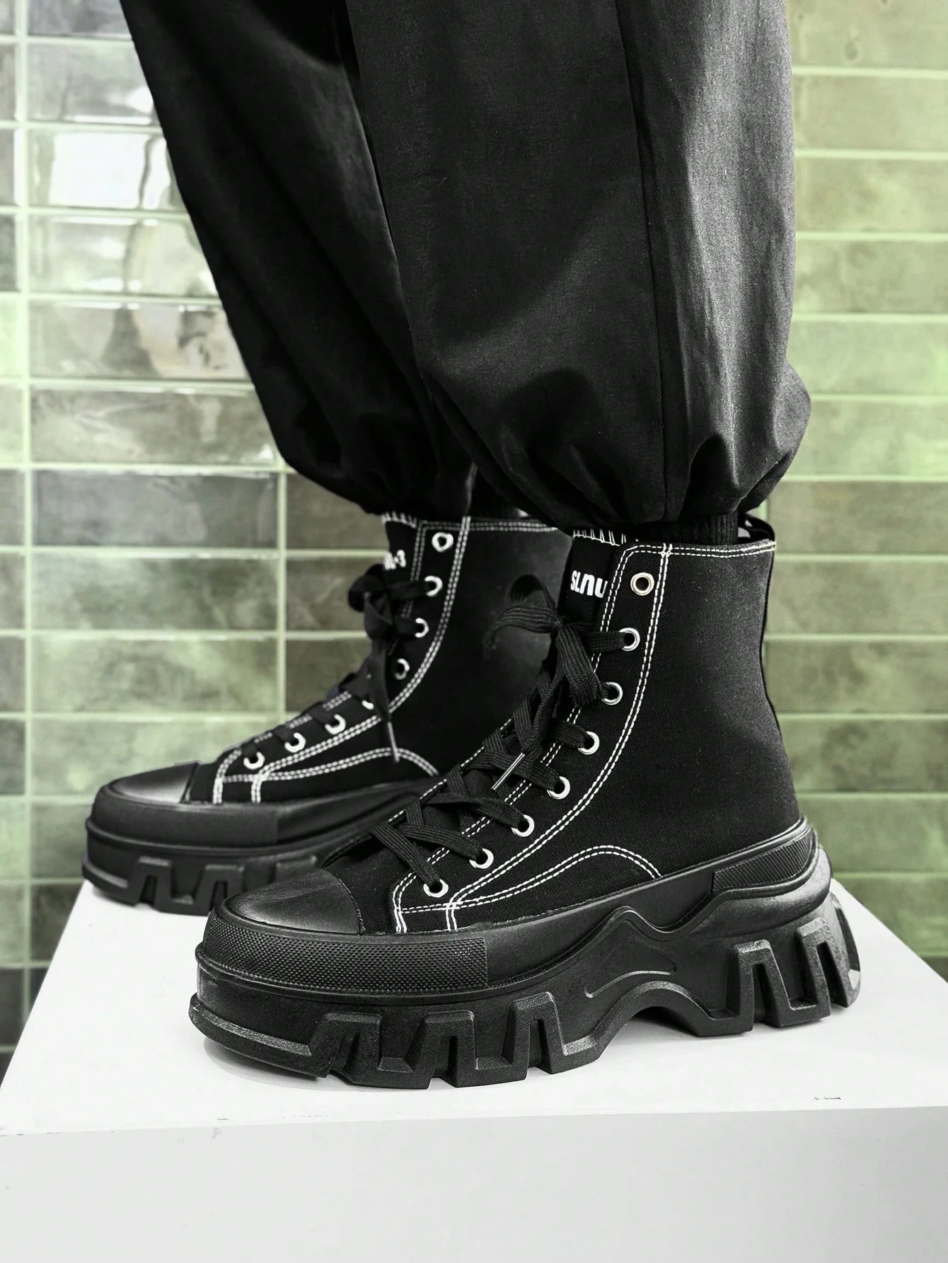 SLnU3 SLnUâک…3 Men's Casual Canvas High-Top Sneakers - Image 4