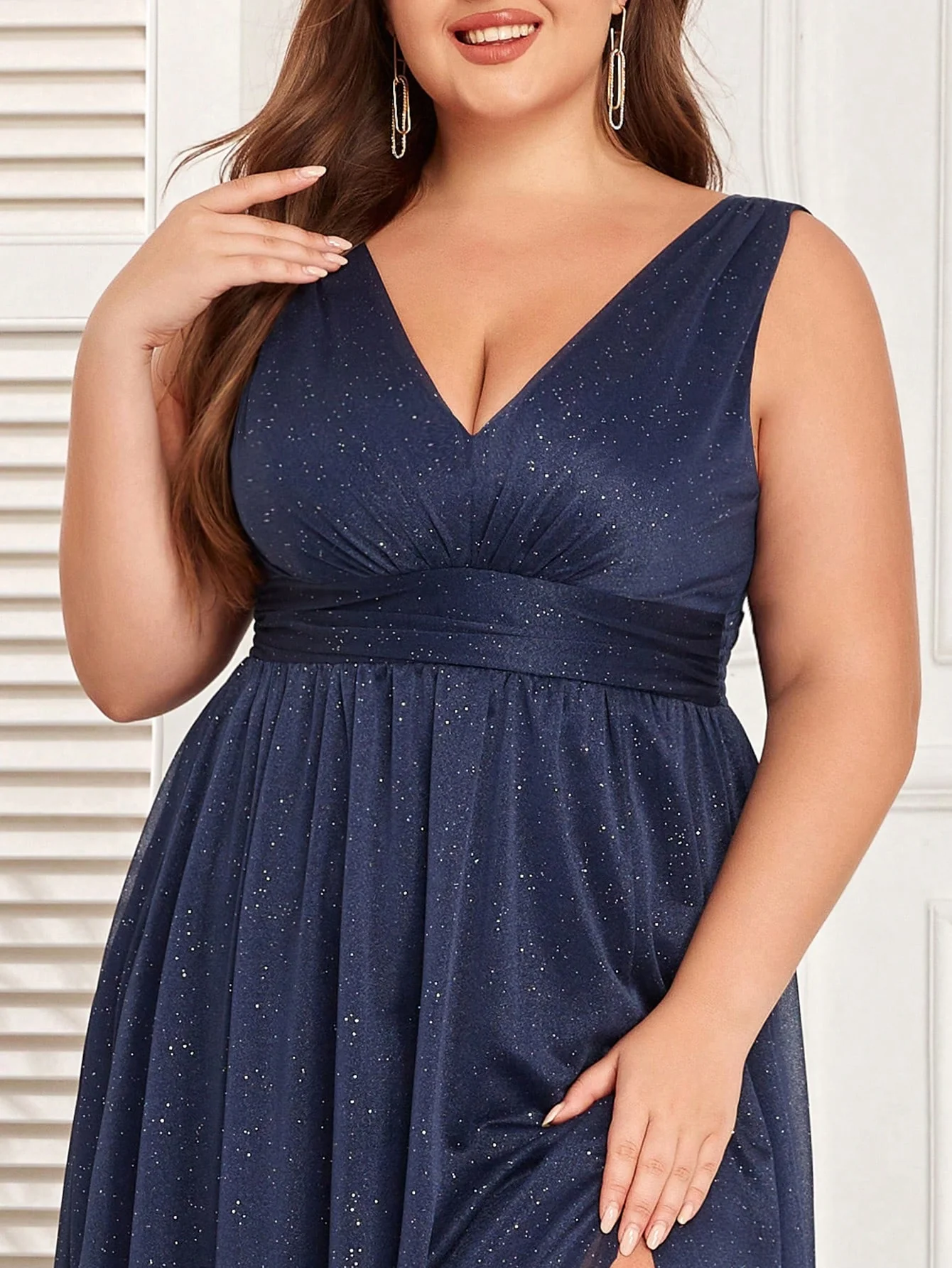 Summer Plus Size Elegant Chiffon V Neck Sleeveless Bridesmaid Dresses For Women - Image 9