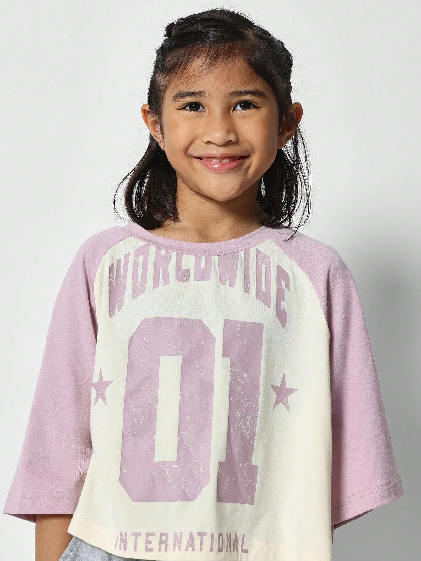 SUMWON Tween Girls Oversized Crop Fit Raglan Tee With Front Graphic Print - Image 3