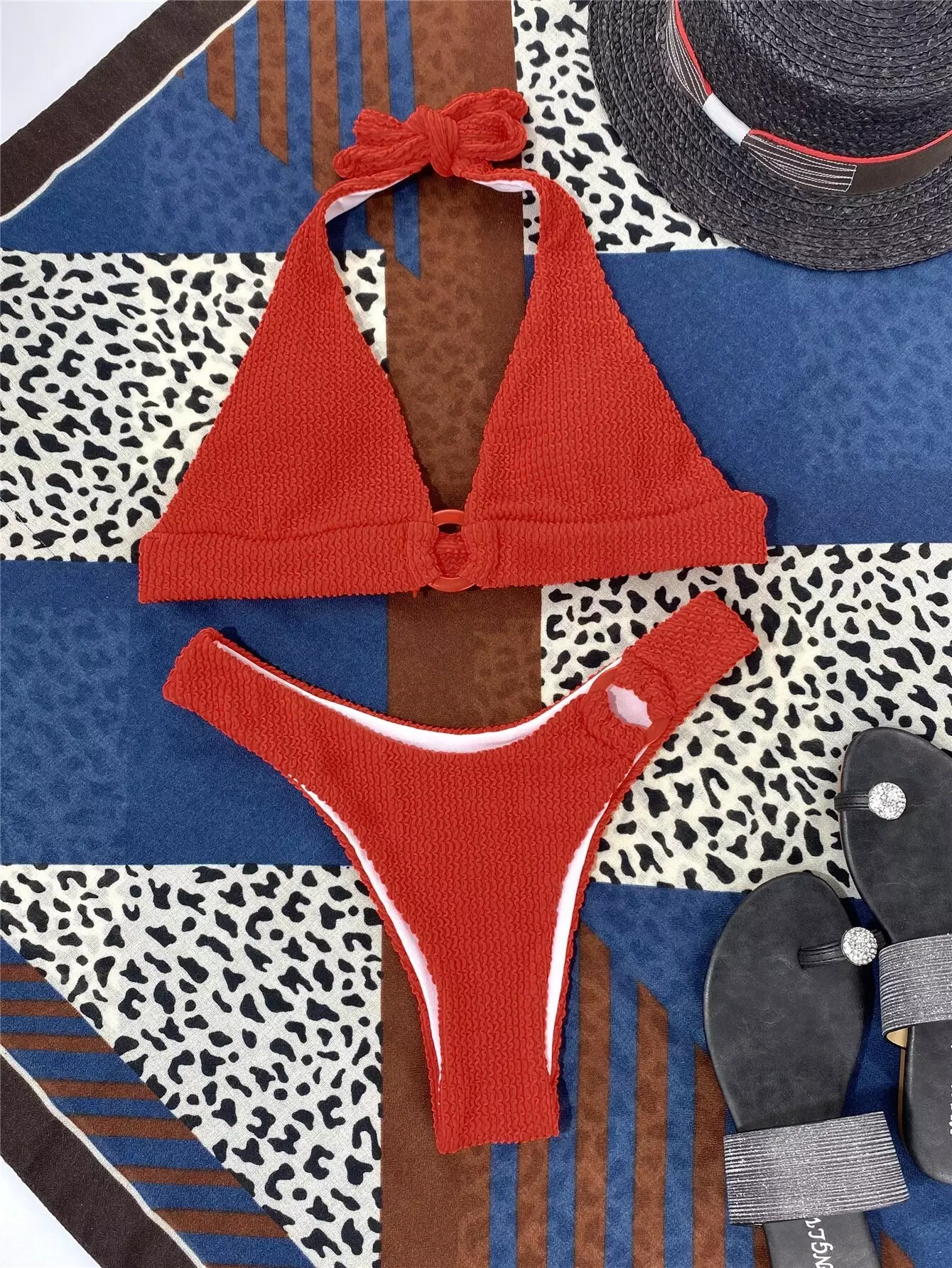 Textured Ring Linked Halter Bikini Swimsuit - Image 5
