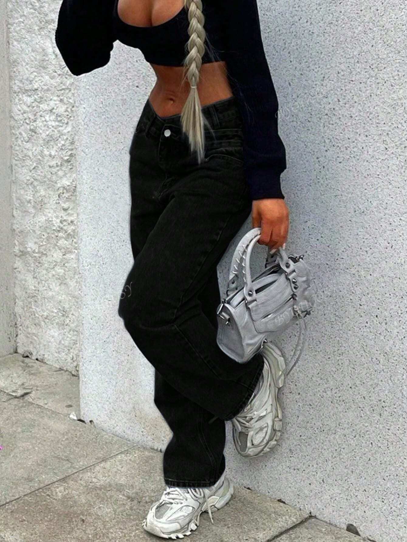 Women's Loose Tapered Waist Jeans - Image 3